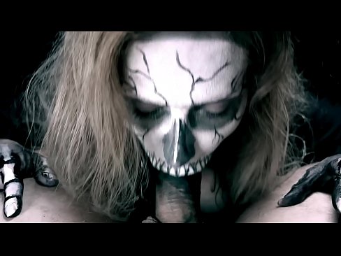 ❤️ ສາວ Demon ດູດ cock ກັບປາກສີດໍາຂອງນາງແລະກືນ cum. ❤️❌ ຮູບໂປ້vk ຢູ່ພວກເຮົາ ❌️❤